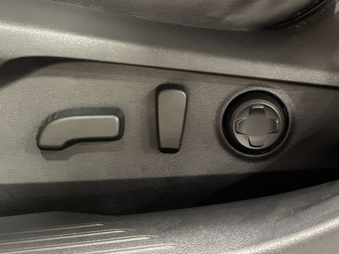 Used 2023 Subaru Outback Limited image 11