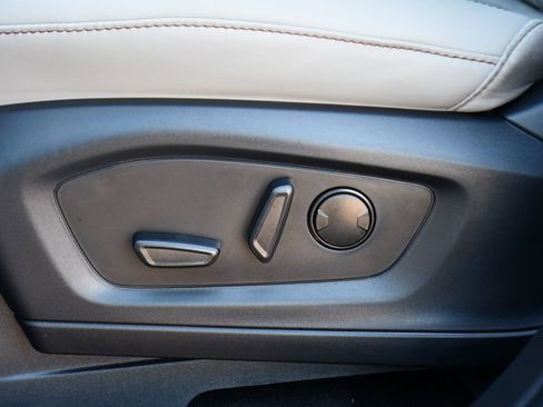 Used 2026 Ford Explorer Active w/ Active Comfort Package image 14