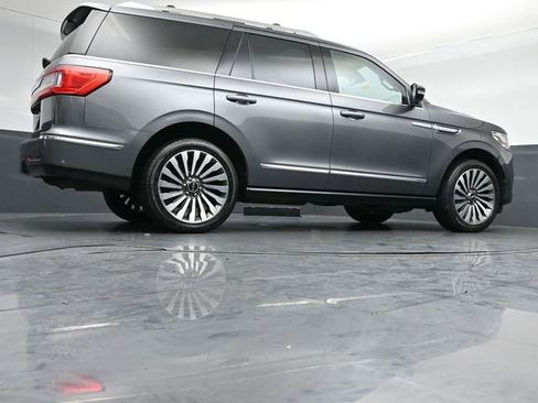 Certified 2021 Lincoln Navigator Reserve w/ Luxury Package AWD/4WD image 45