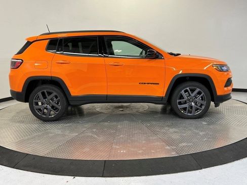 New 2026 Jeep Compass Latitude image 3