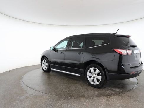 Used 2016 Chevrolet Traverse LT w/ Style and Technology Package image 10