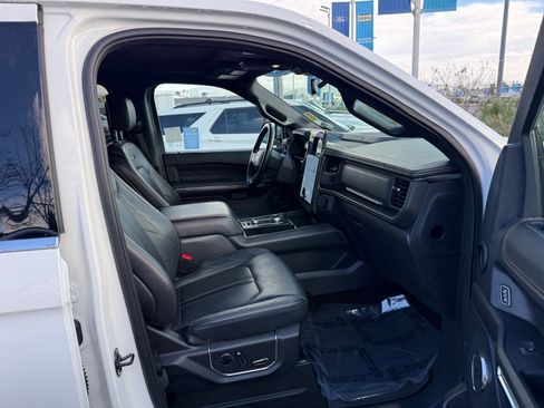 Certified 2023 Ford Expedition Platinum image 20