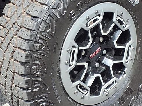 Certified 2023 GMC Canyon AT4X w/ Edition 1 image 24