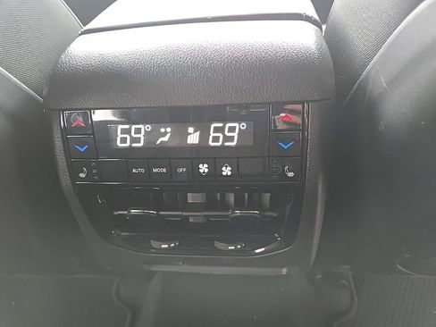 Used 2025 Jeep Grand Cherokee Summit image 89