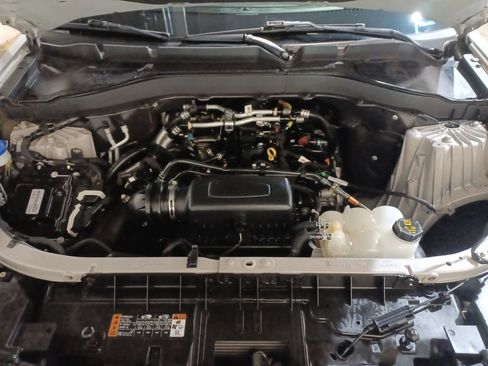 Used 2022 Ford Explorer XLT image 17