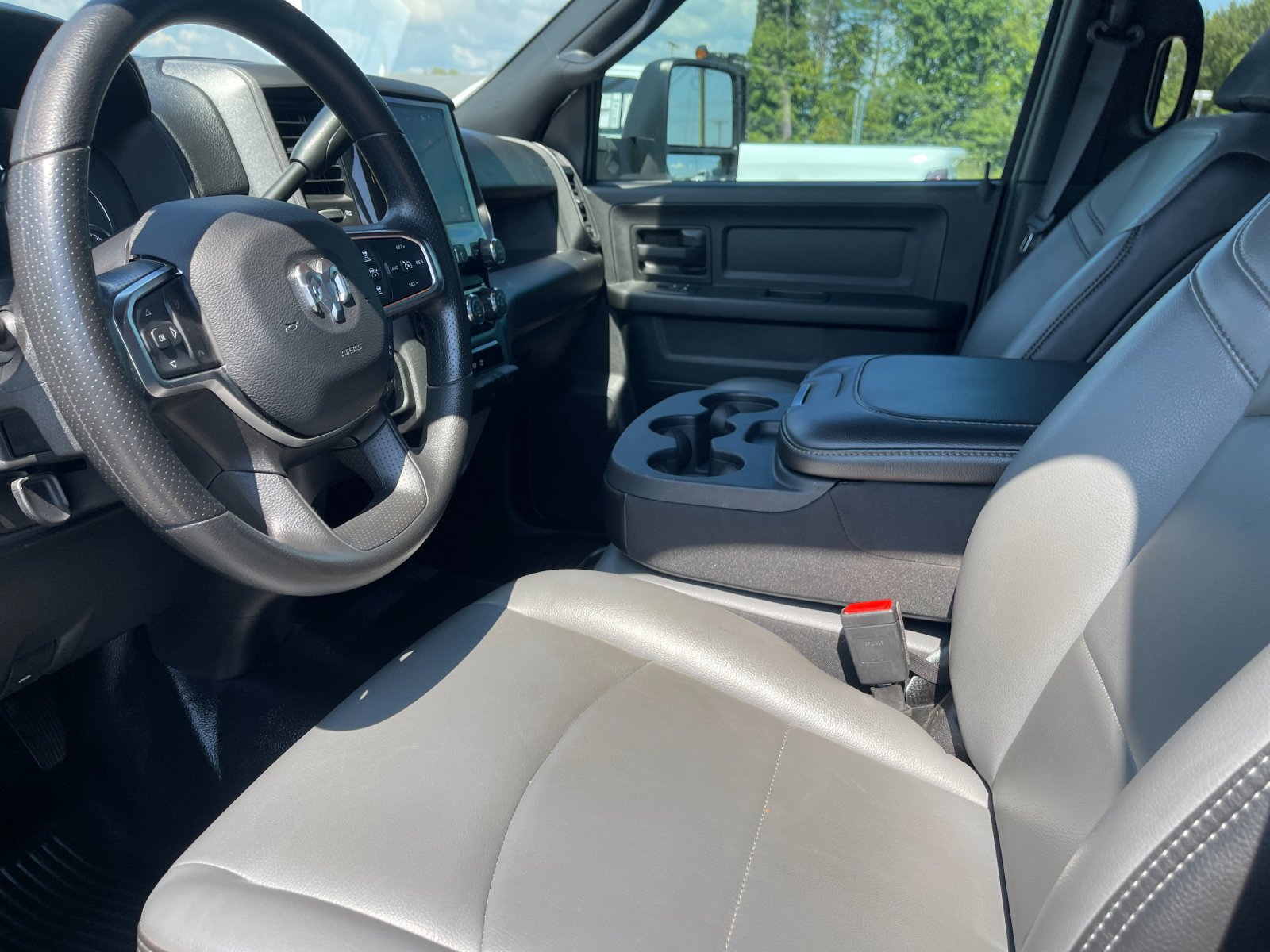 Used 2025 RAM 2500 Tradesman AWD/4WD image 10