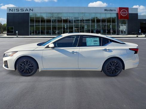 New 2026 Nissan Altima 2.5 SV FWD image 7