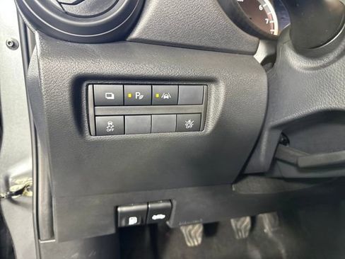 Used 2024 Nissan Versa S image 19