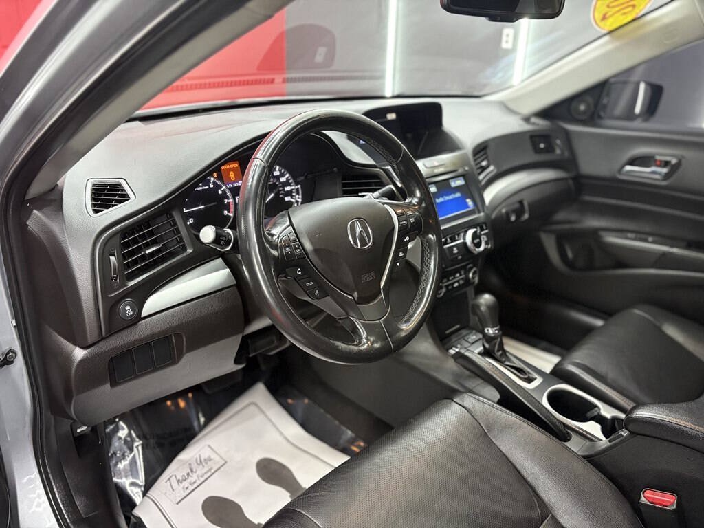 Used 2018 Acura ILX w/ Premium Package FWD image 15