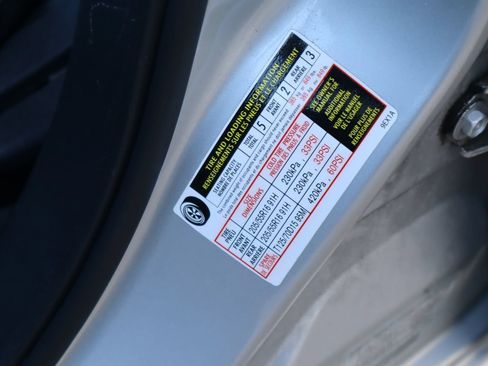 Used 2024 Nissan Versa SV FWD image 28