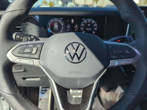 New 2026 Volkswagen Tiguan SE R-Line image 42