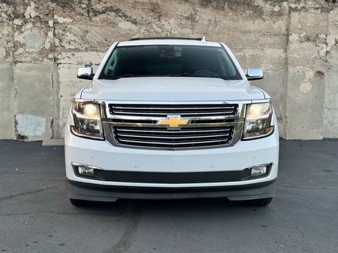 Used 2020 Chevrolet Suburban Premier w/ Premier Plus Edition image 9