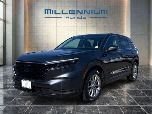 Used 2023 Honda CR-V EX-L image 1