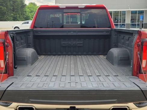 Used 2021 GMC Sierra 1500 SLT AWD/4WD image 10