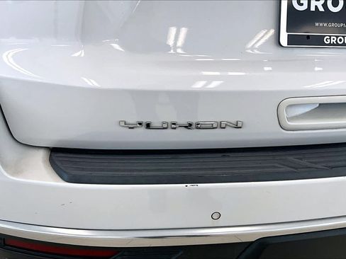Used 2021 GMC Yukon XL Denali RWD image 29