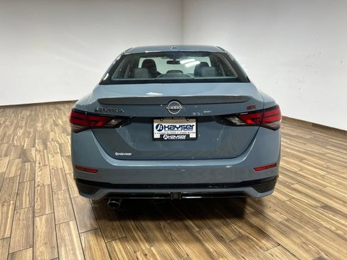 Used 2025 Nissan Sentra SR w/ SR Premium Package FWD image 25