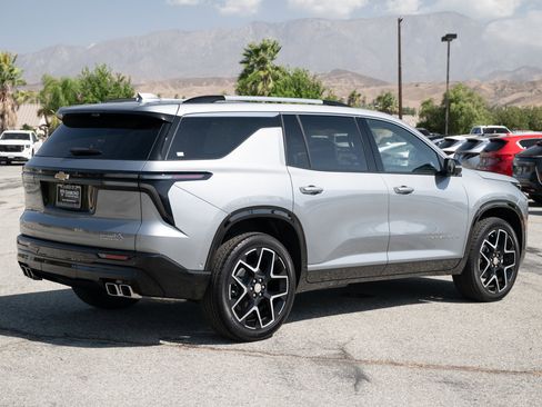 New 2026 Chevrolet Traverse High Country image 4