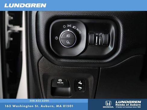 Used 2019 RAM 1500 Big Horn AWD/4WD image 29