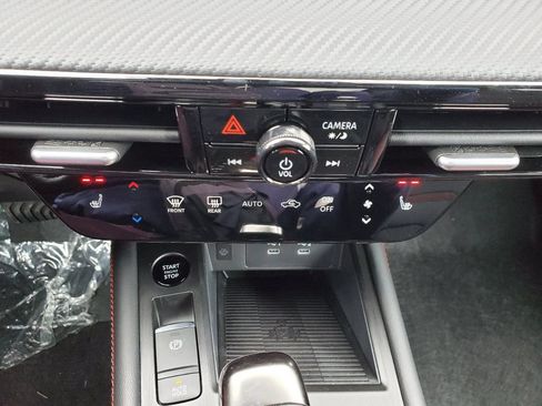 New 2026 Nissan Kicks SR w/ Cold Weather Package AWD/4WD image 27
