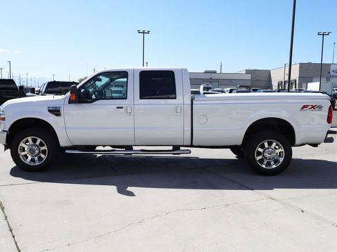 Used 2010 Ford F350 4x4 Crew Cab Super Duty image 3