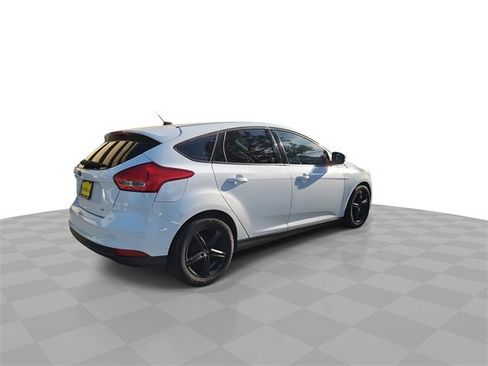 Used 2018 Ford Focus SE image 8