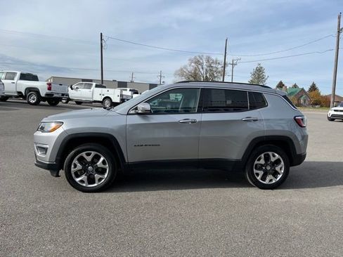 Used 2019 Jeep Compass Limited AWD/4WD image 8