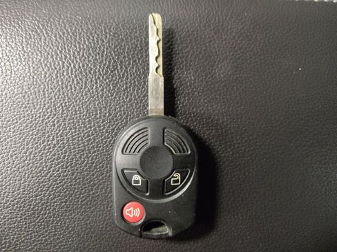 Used 2018 Ford Escape SE FWD image 32