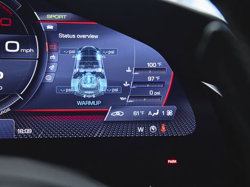 Used 2023 Ferrari SF90 Spider image 17