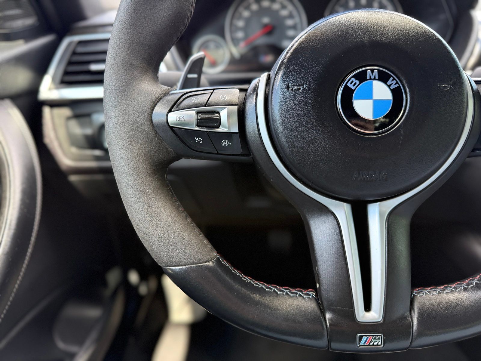 Used 2017 BMW M3 RWD image 26