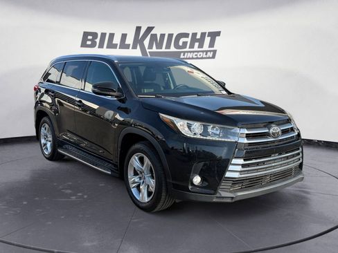Used 2017 Toyota Highlander Limited image 7