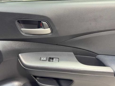 Used 2015 Honda CR-V LX image 12