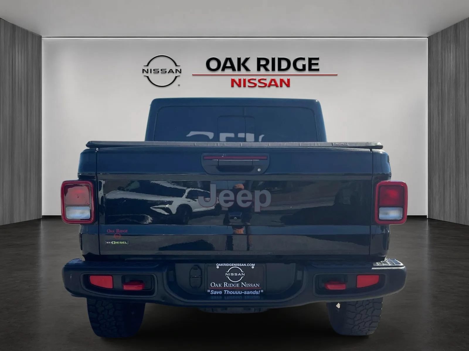 Used 2023 Jeep Gladiator Rubicon AWD/4WD image 4