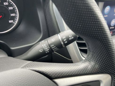 Used 2022 GMC Acadia SLE w/ Driver Convenience Package image 22