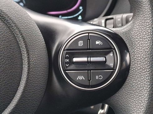Used 2023 Kia Soul LX image 21