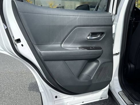 New 2026 Nissan Kicks SV w/ SV Premium Package AWD/4WD image 17