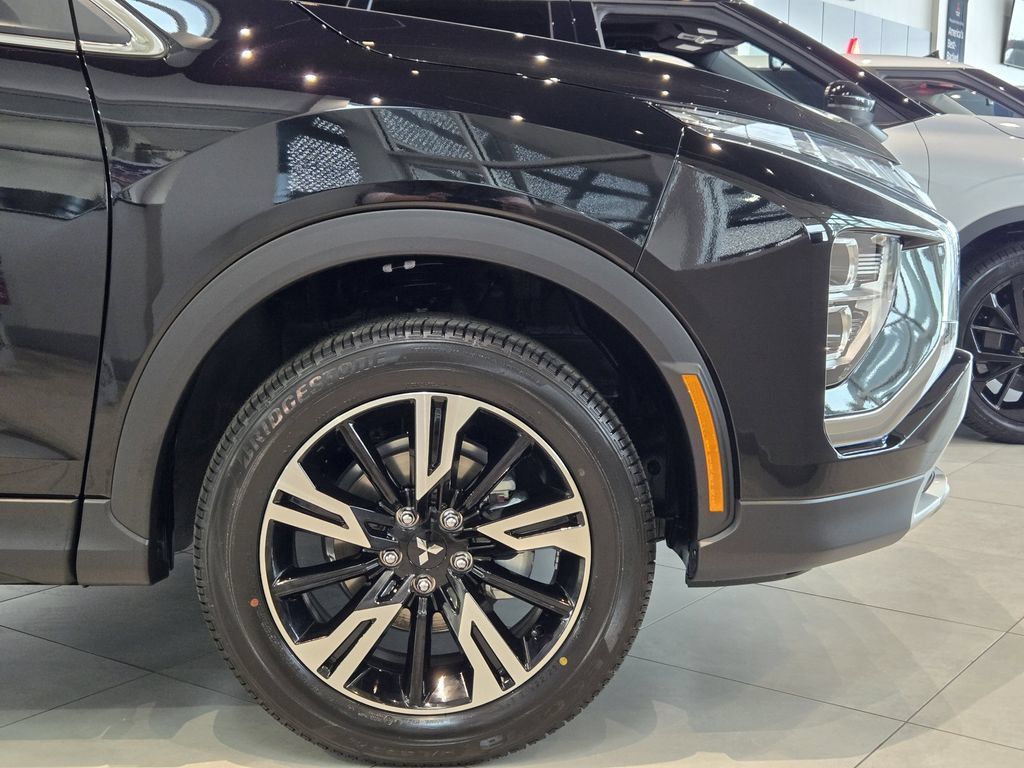 Used 2026 Mitsubishi Eclipse Cross SE AWD/4WD image 5