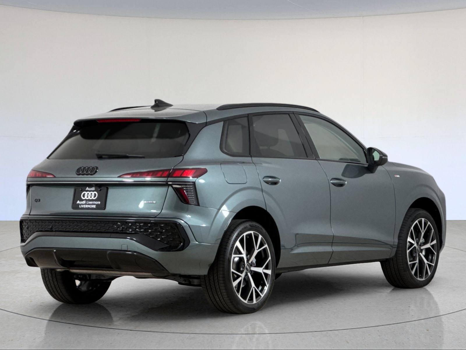 New 2026 Audi Q3 quattro 2.0T AWD/4WD image 6