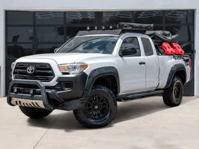 Used 2016 Toyota Tacoma SR