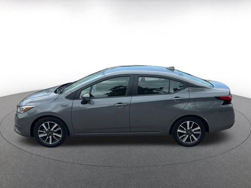 Used 2025 Nissan Versa SV FWD image 7
