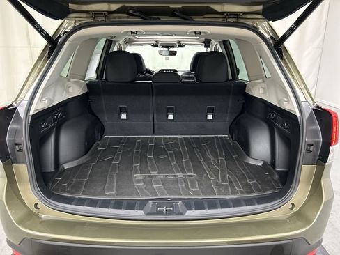 Used 2023 Subaru Forester Premium AWD/4WD image 22