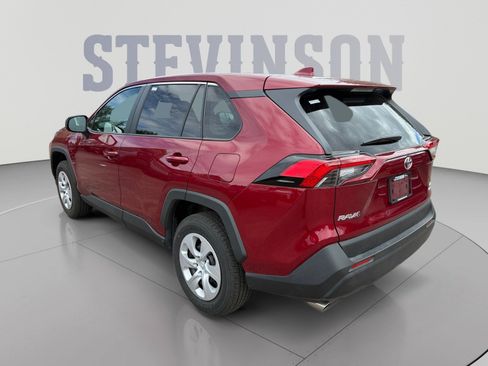 Used 2025 Toyota RAV4 LE AWD/4WD image 3