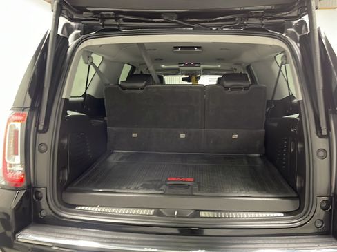 Used 2019 GMC Yukon XL Denali w/ Denali Ultimate Package AWD/4WD image 18