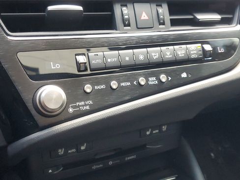 Certified 2022 Lexus ES 350 F Sport image 30