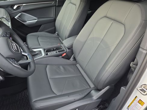 New 2025 Audi Q3 2.0T Premium image 15