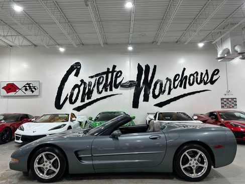 Used 2003 Chevrolet Corvette Convertible w/ Preferred Equipment Group1 RWD image 2