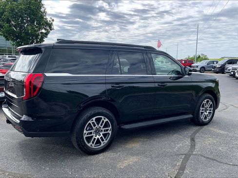 Used 2025 Ford Expedition Active AWD/4WD image 6