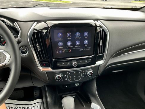 Used 2023 Chevrolet Traverse LT FWD image 15