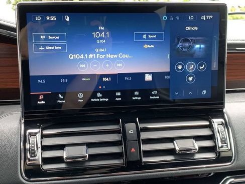 Used 2024 Lincoln Navigator L Reserve AWD/4WD image 21