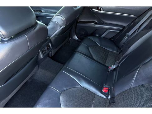 Used 2021 Toyota Camry XSE image 13