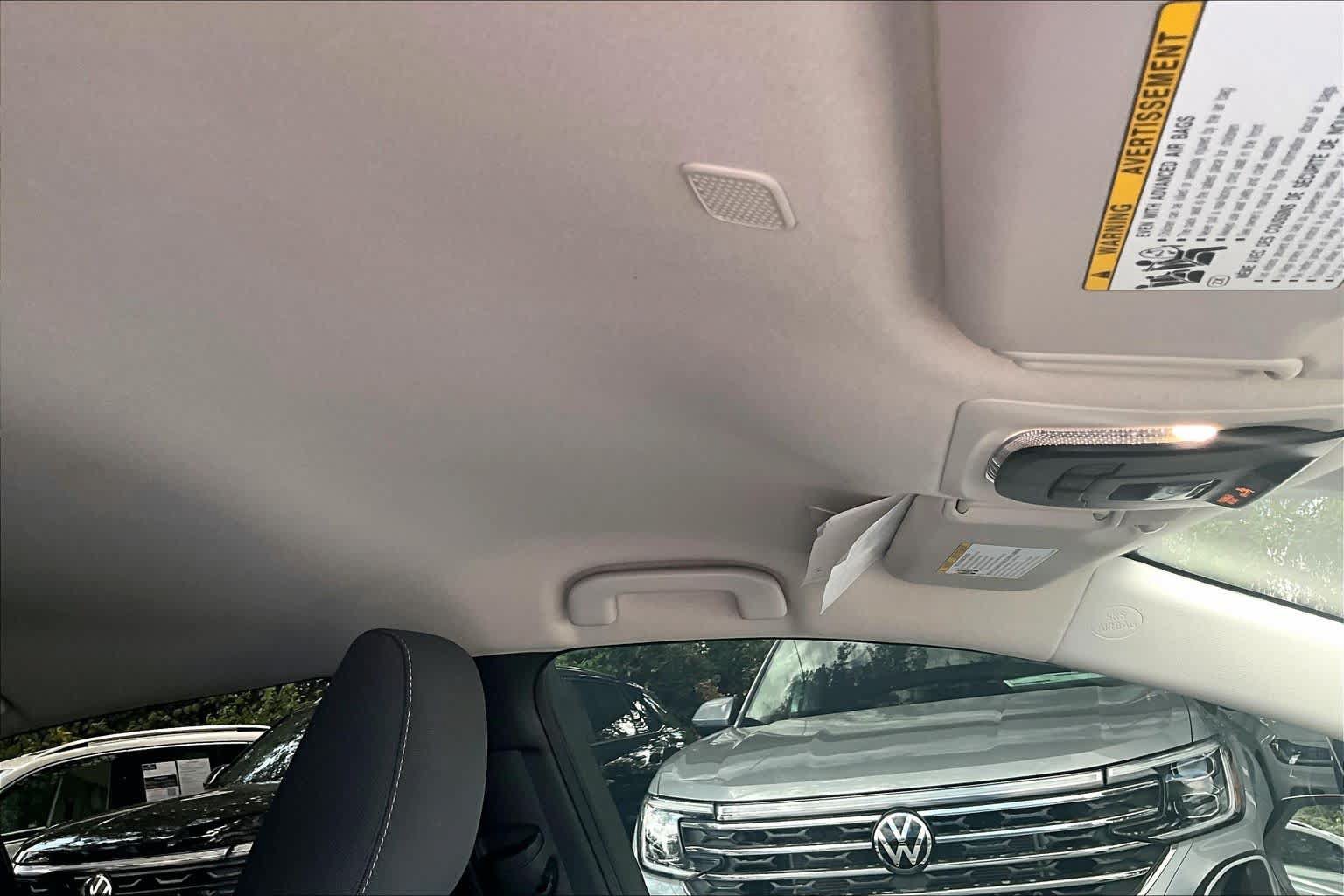 Used 2025 Toyota Corolla LE FWD image 14